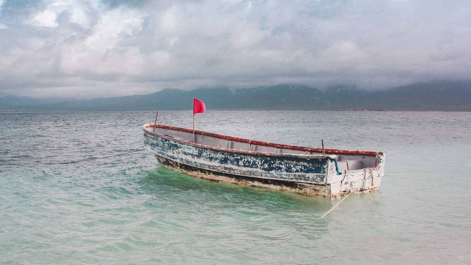 Boat at Caribbean Sea San Blas Islands Tour