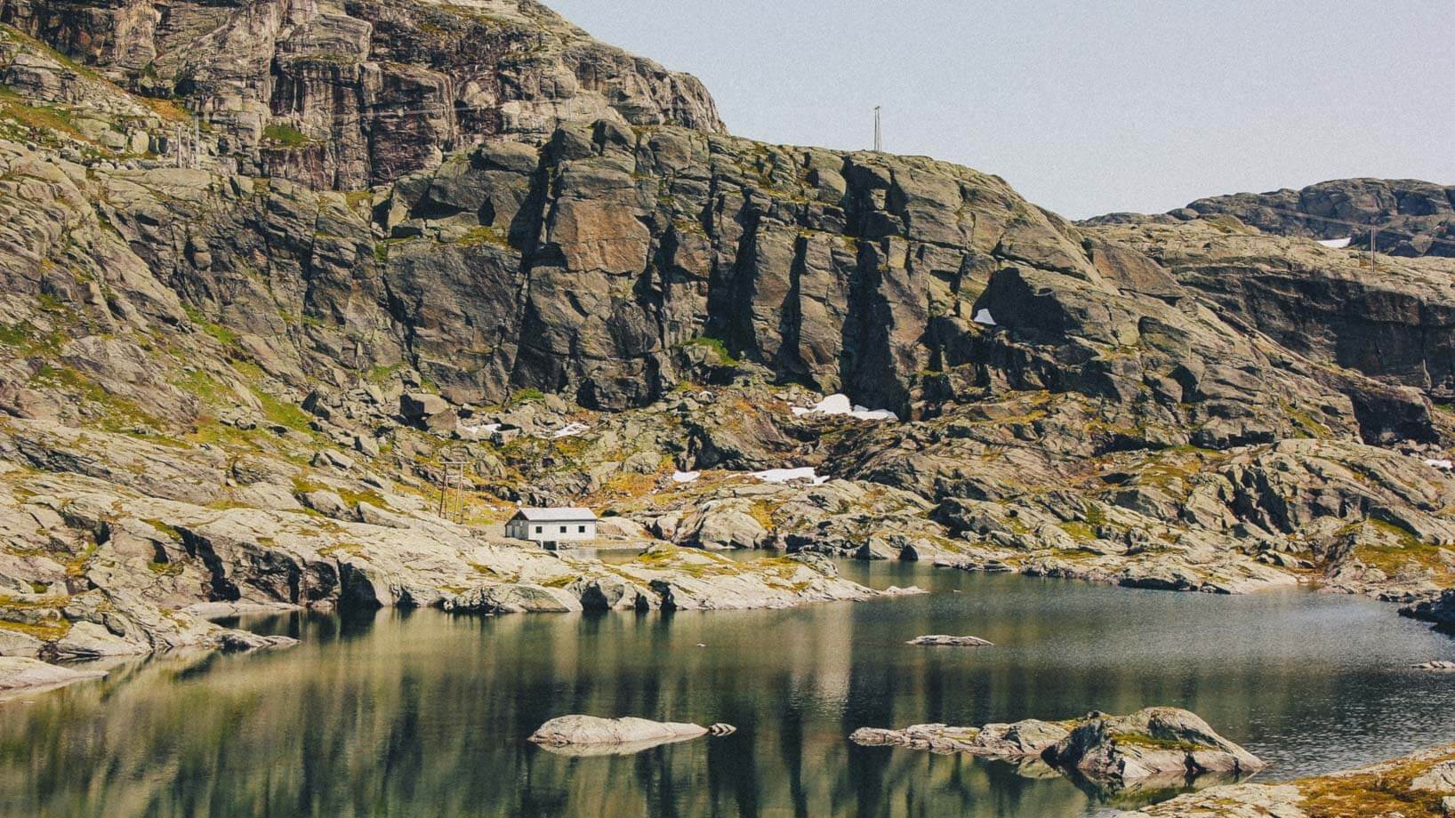 Trolltunga Hike Guide, Fresh water at the top