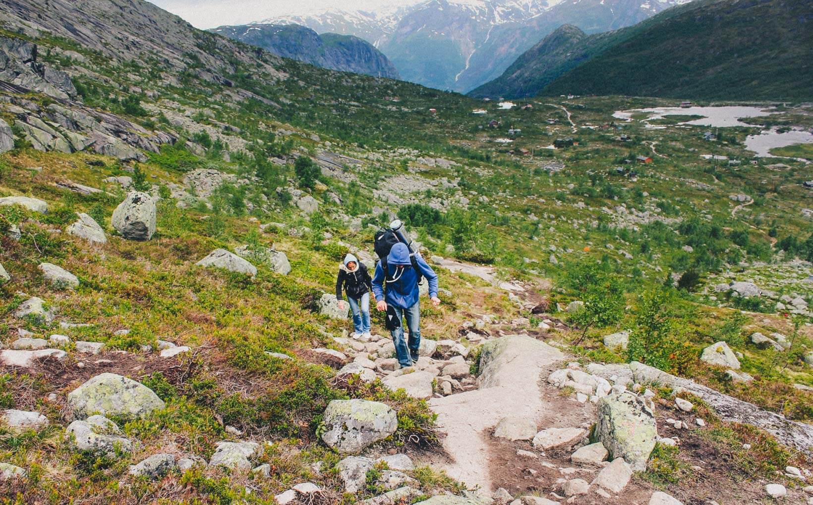 Trolltunga Hike Guide - Trail Hike