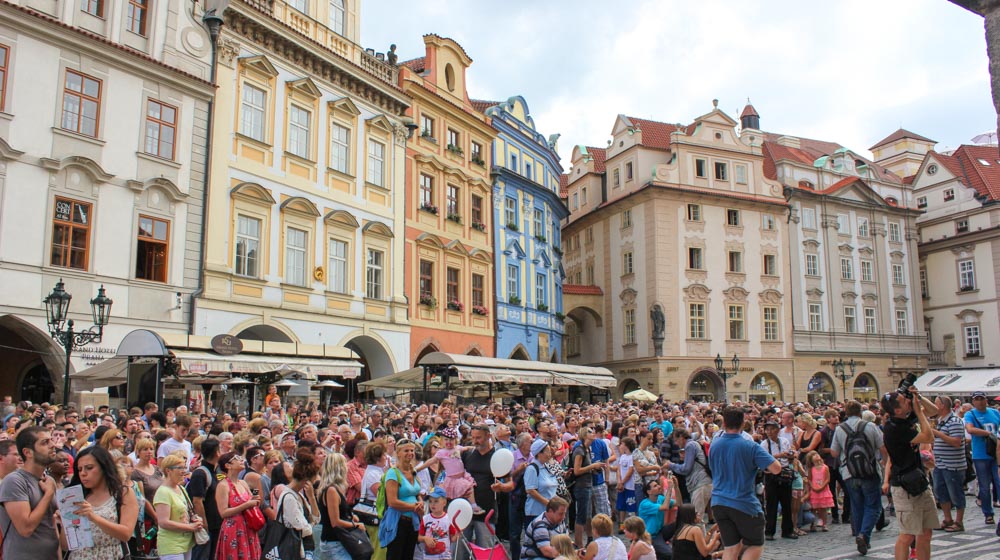 Prague metronome crowd