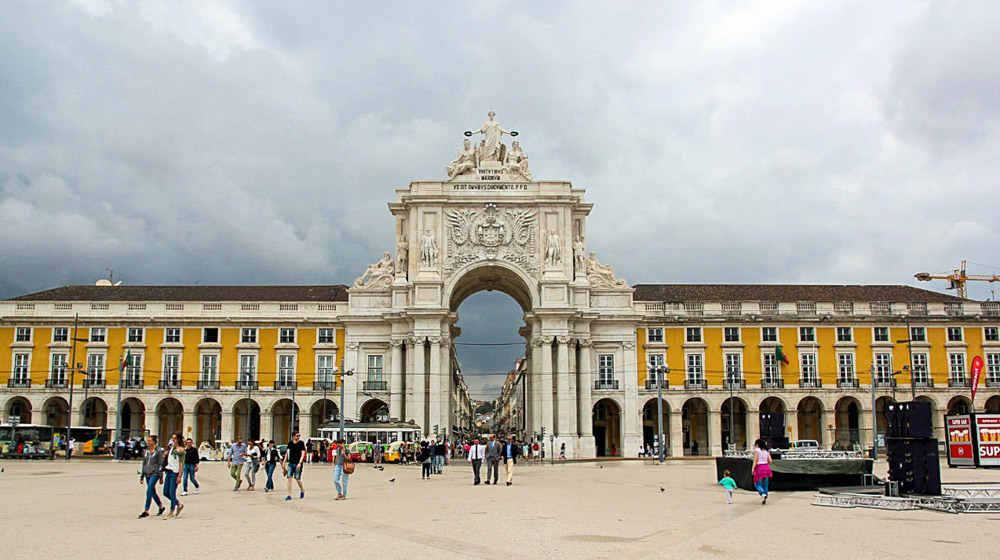 Lisbon Commercial Square (1 of 1)