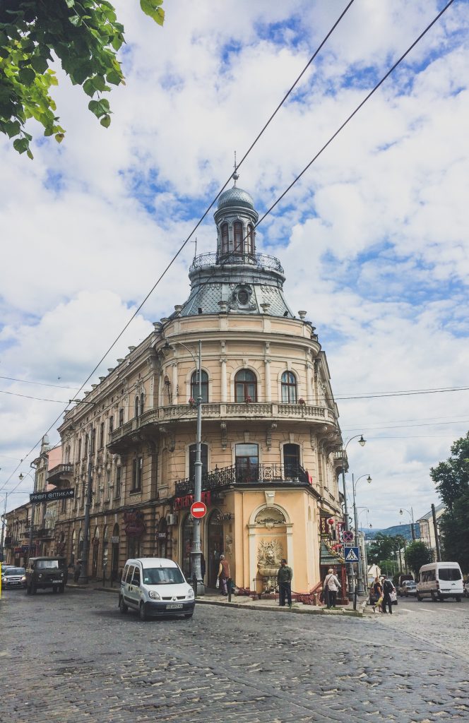 chernivtsi house