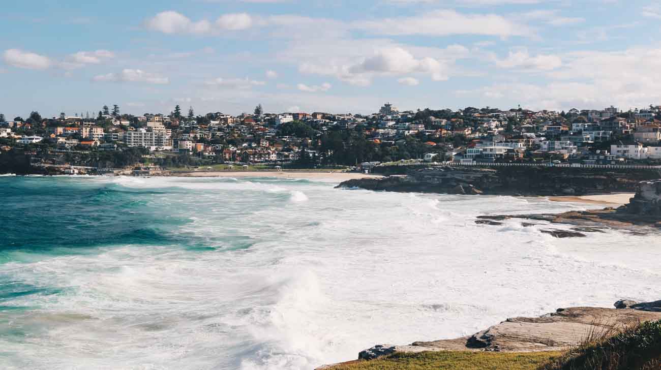 Crushing waves in Tamarama beach