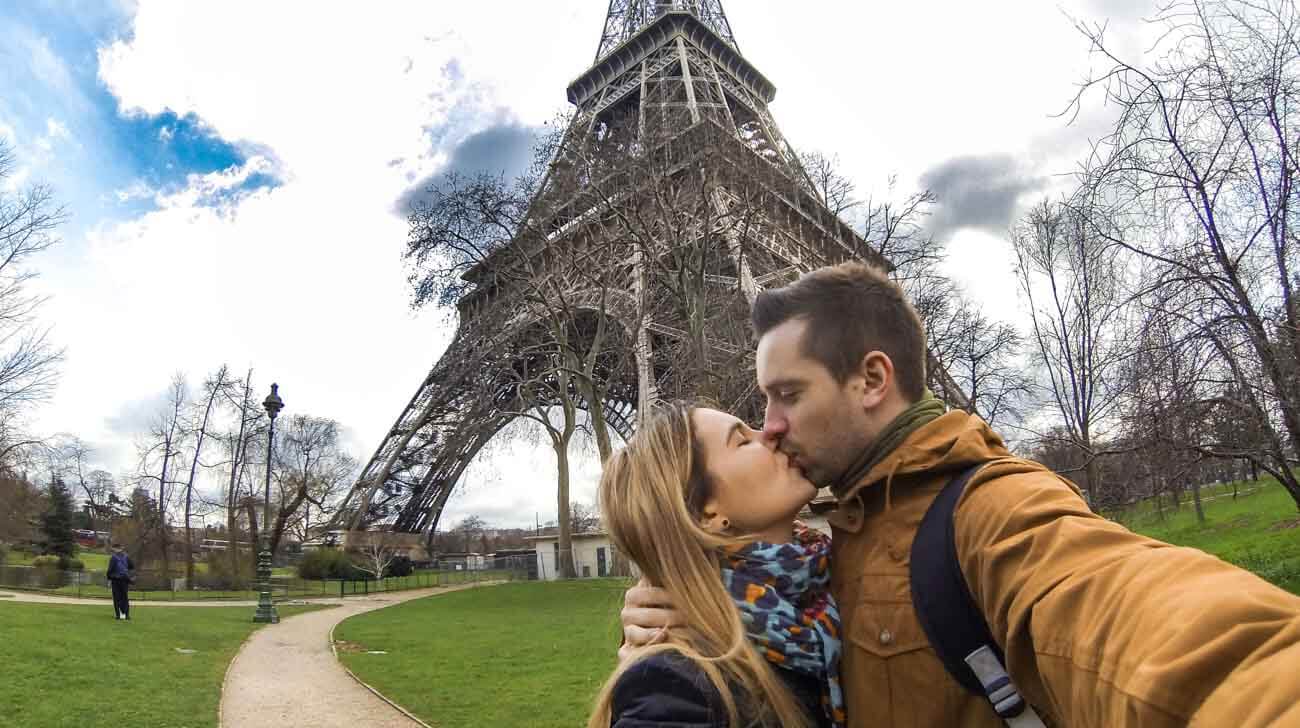 Romantic Things To Do In Paris: Kiss Under the Eiffel Tower