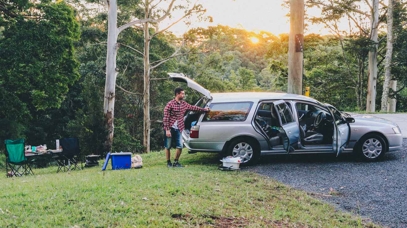 Traveling Australia by car, picnic