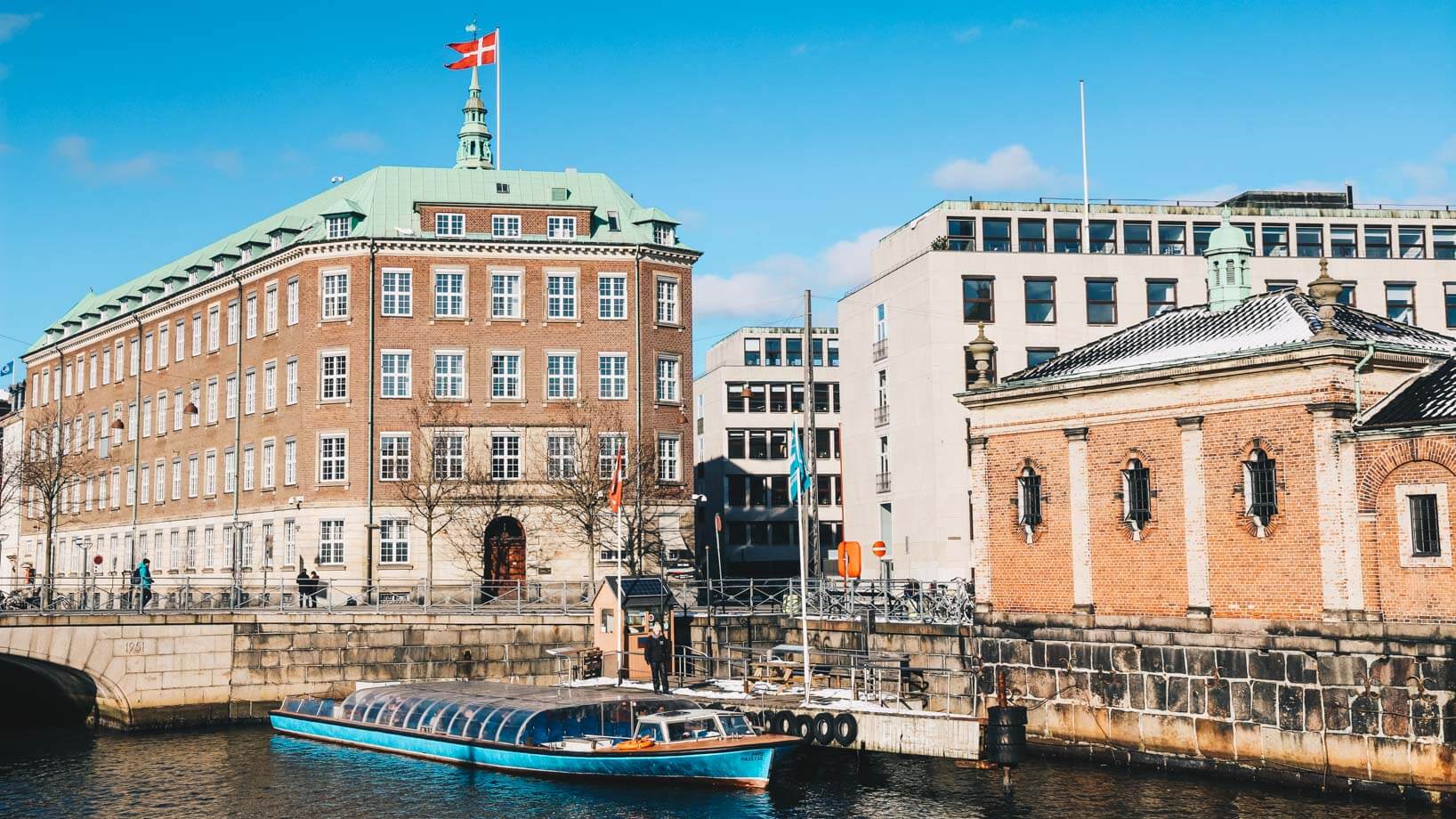 27 Free and Cheap Things to Do in Copenhagen, canal tours