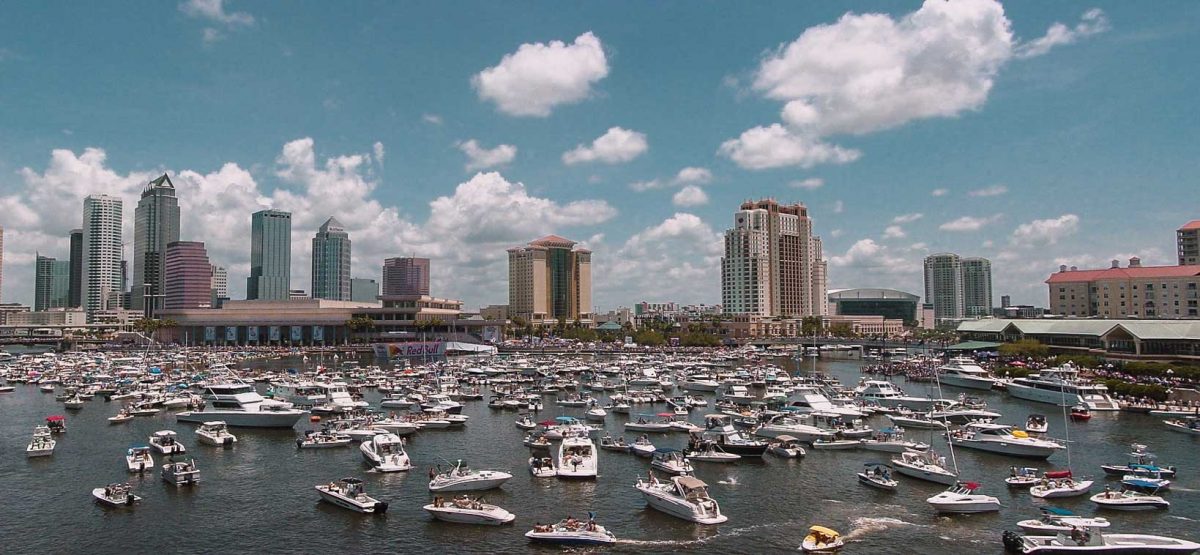 Eat, Drink, and Shop When You Explore the Downtown Tampa Riverwalk_