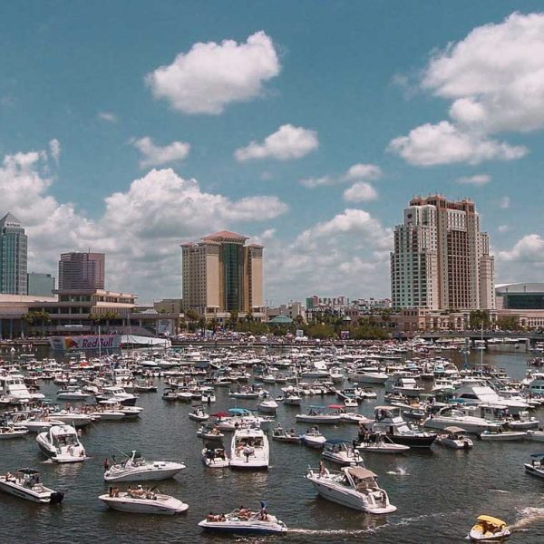 Eat, Drink, and Shop When You Explore the Downtown Tampa Riverwalk_