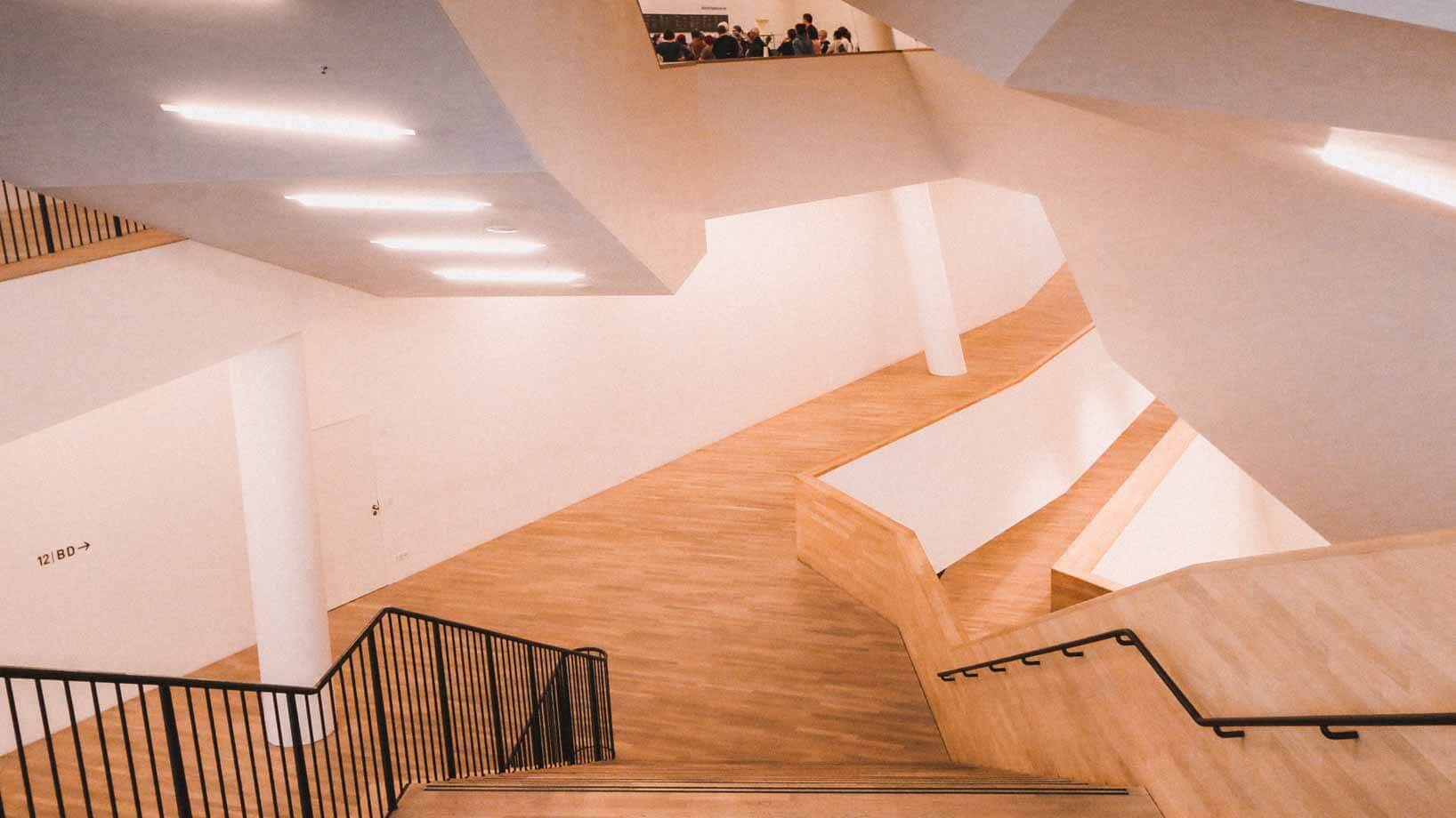 Inside Elbphilharmonie. How to Visit Reeperbahn Clubs Festival Like a Pro