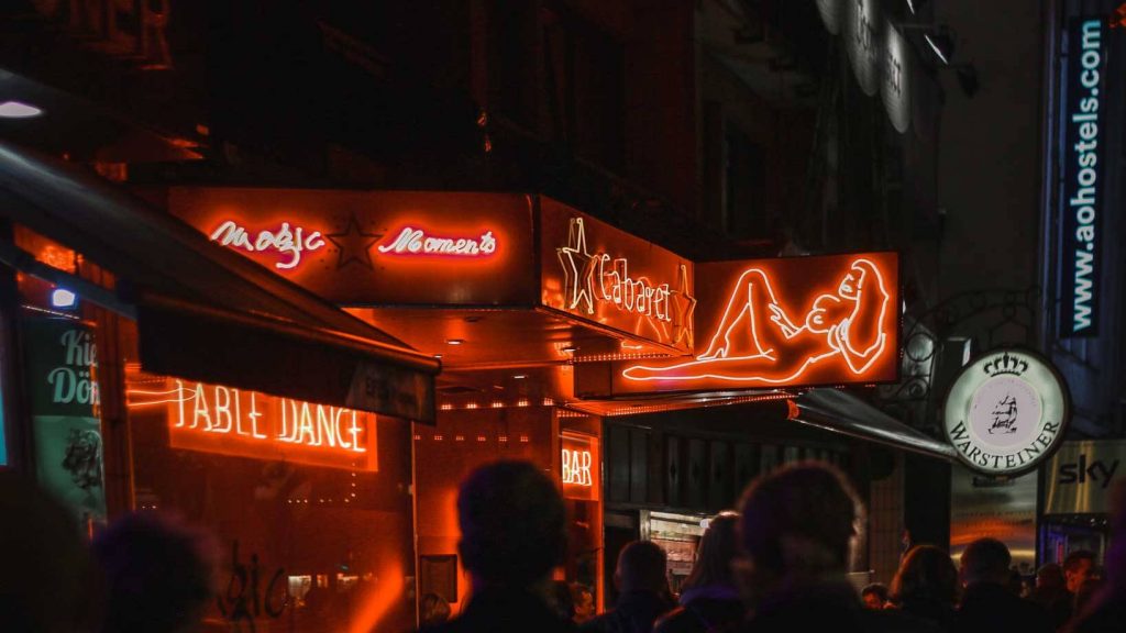 How to Visit Hamburg Reeperbahn Clubs Festival Like a Pro Travel Monkey