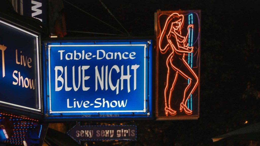 How to Visit Hamburg Reeperbahn Clubs Festival Like a Pro Travel Monkey