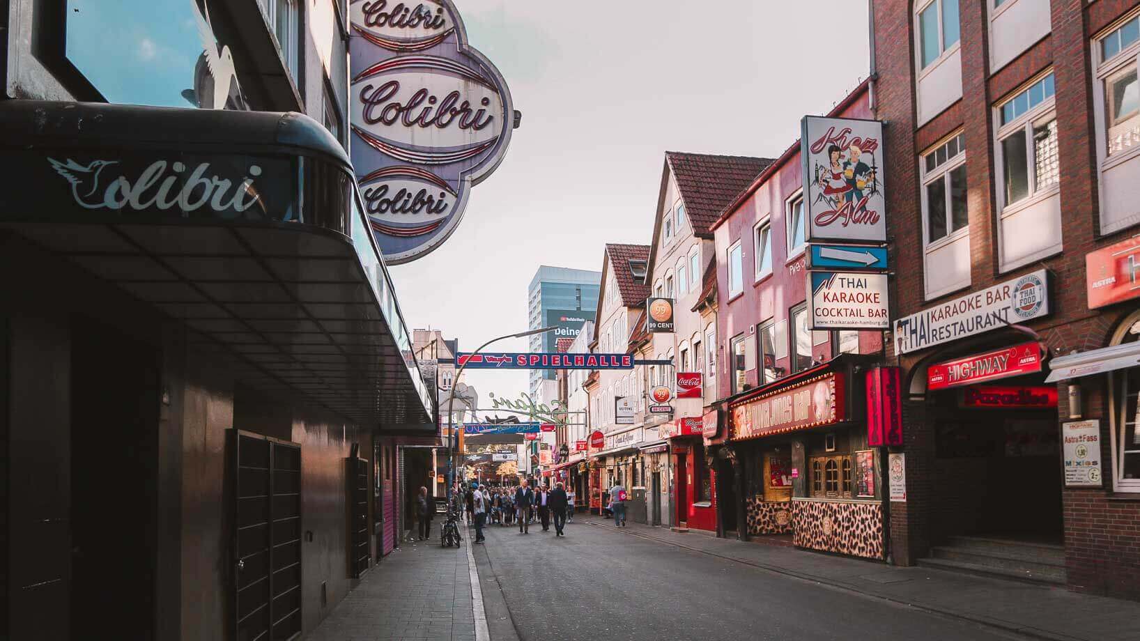 Red Light District. How to Visit Reeperbahn Clubs Festival Like a Pro