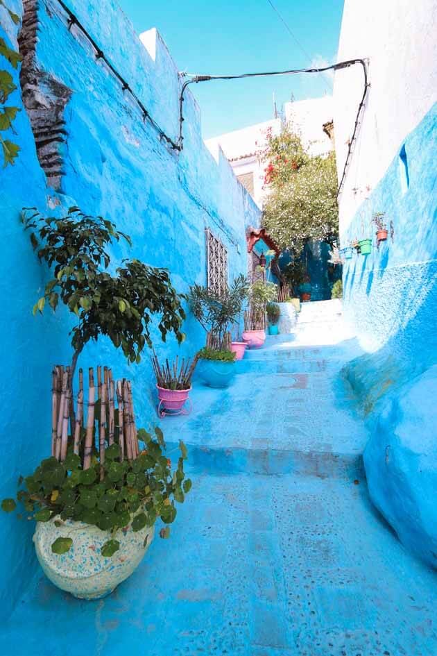 Morocco-Blue-city-Chefchaouen-streets