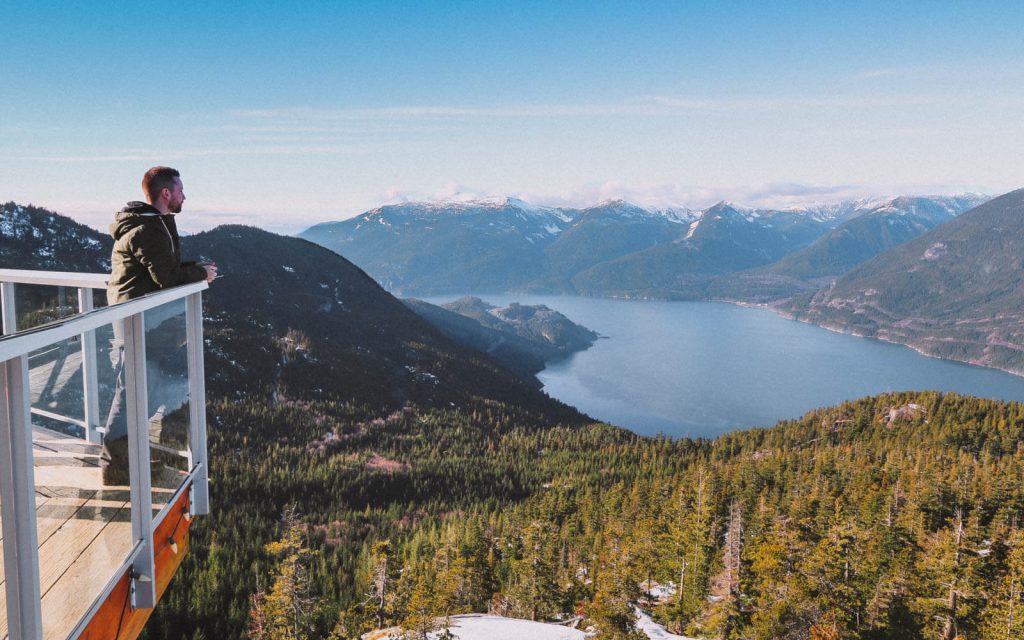 Sea-to-Sky-Gondola-Summit-Lodge-Viewing-Deck