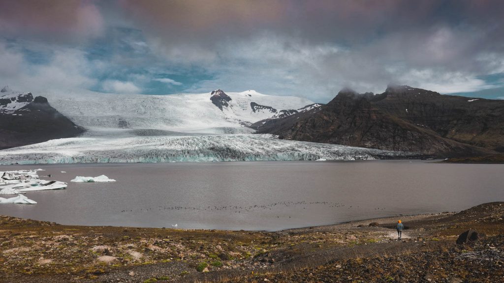 Fjallsarlon-lake-in-Iceland