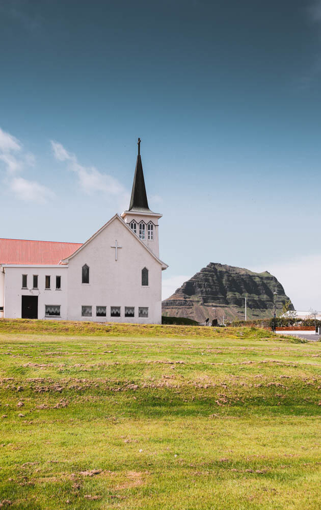 Grundarfjörður-town-West-Iceland