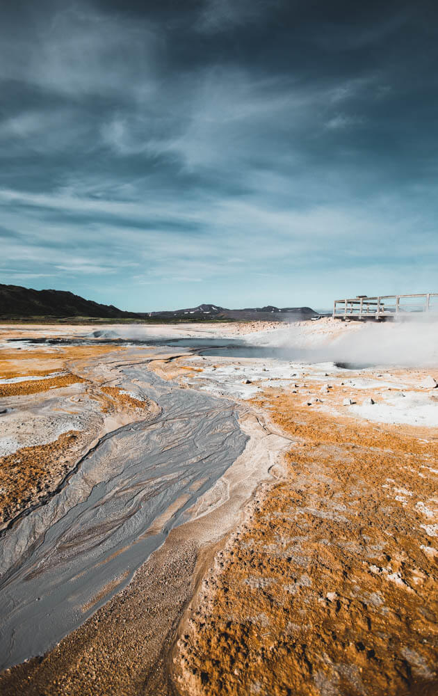 Hverir-geothermal-area-Iceland