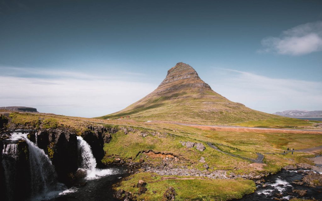 Kirkjufellsfoss-Game-of-Thrones-landscape-Iceland-2