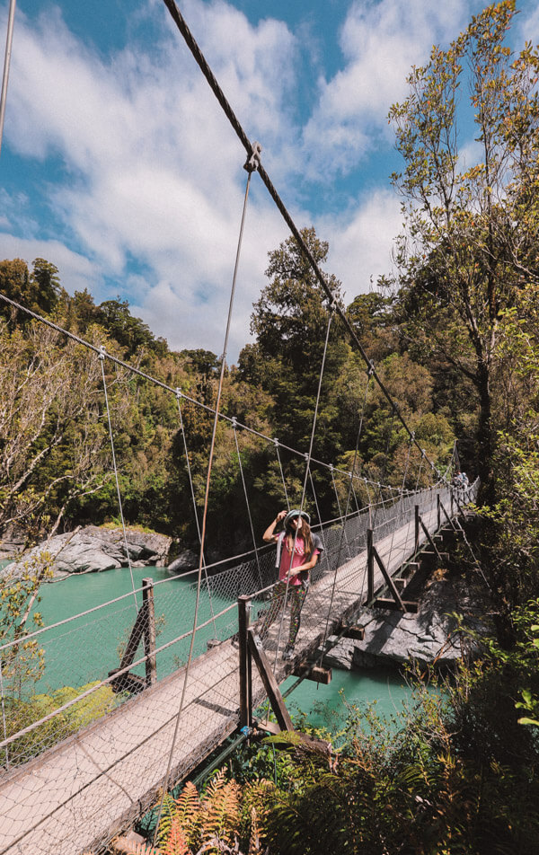 New-Zealand-itinerary-Hokitika-George-bridge