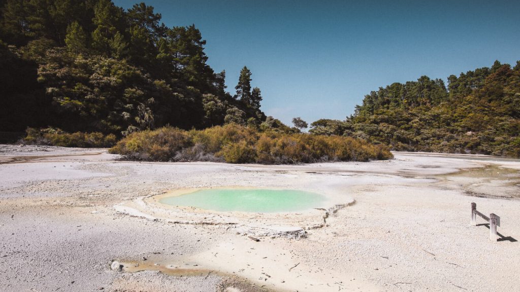 Wai-o-tapu-hot-pools