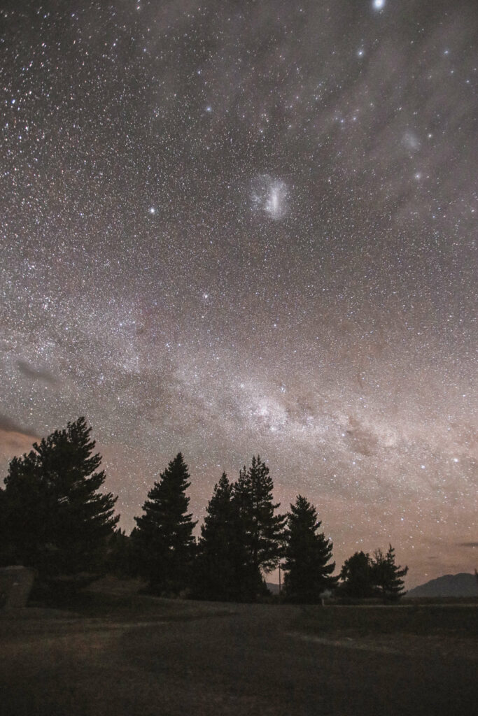 New-Zealand-Lake-Tekapo-Star-Gazing-2