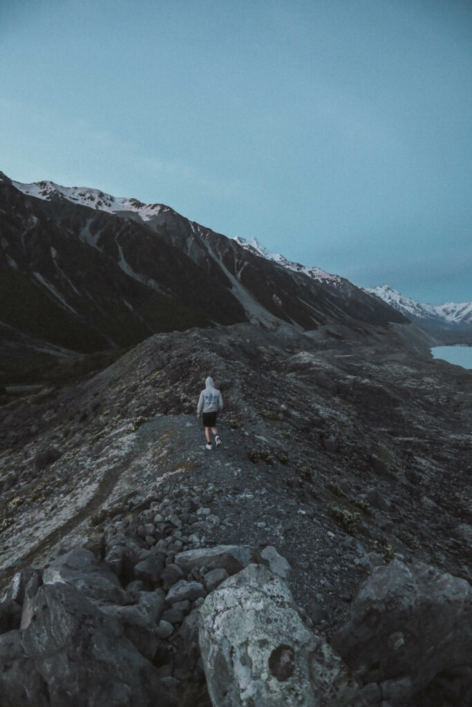 Tasman-valley-hike-ar-dusk-1