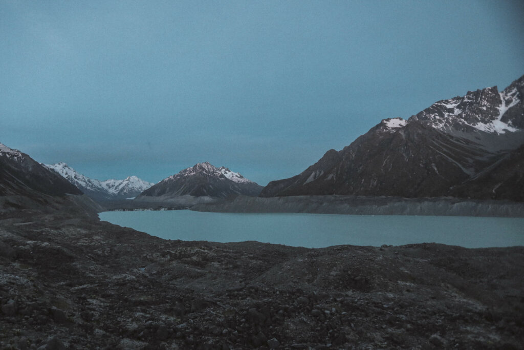 Tasman-valley-hike-ar-dusk